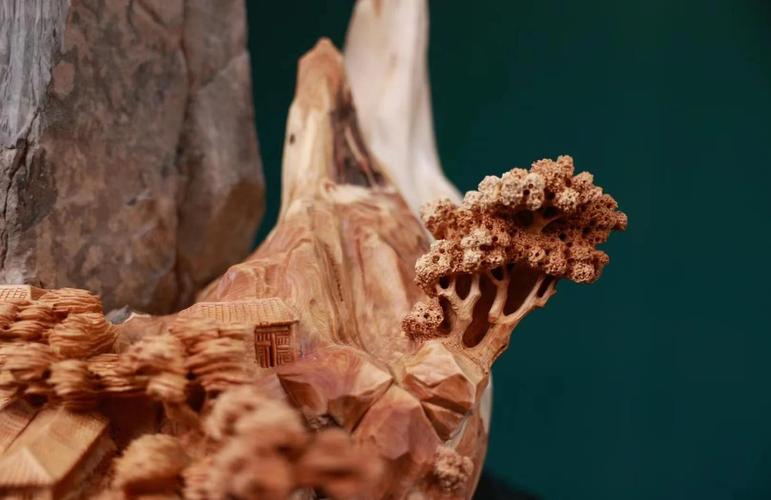 匠心独运——崖柏根雕艺术的独特魅力