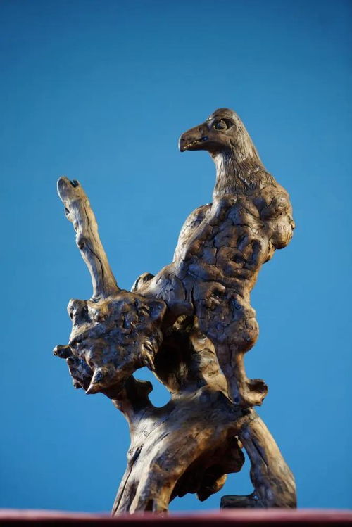 尊享定制 卢氏根雕与蒙山崖柏的艺术魅力