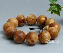 崖柏手串养护指南 让千年木香历久弥新